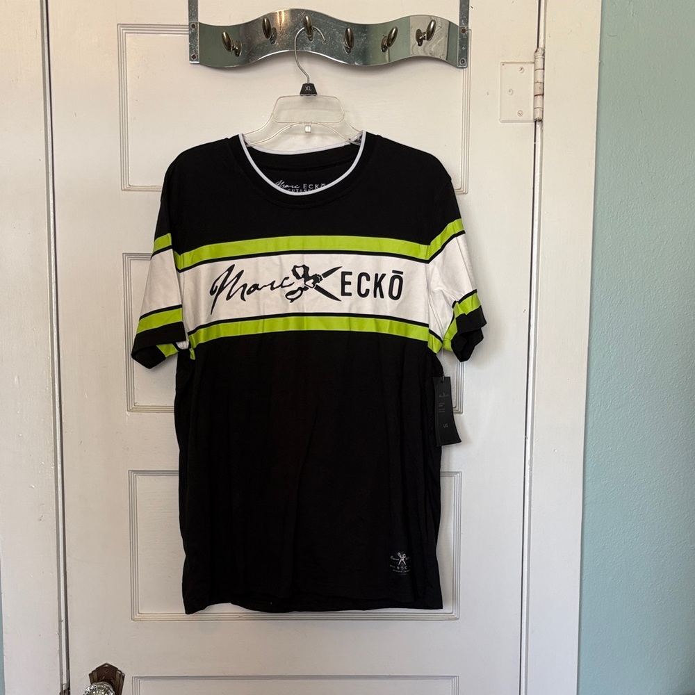 Marc Ecko Men's Black and Lime Green Tee Size L